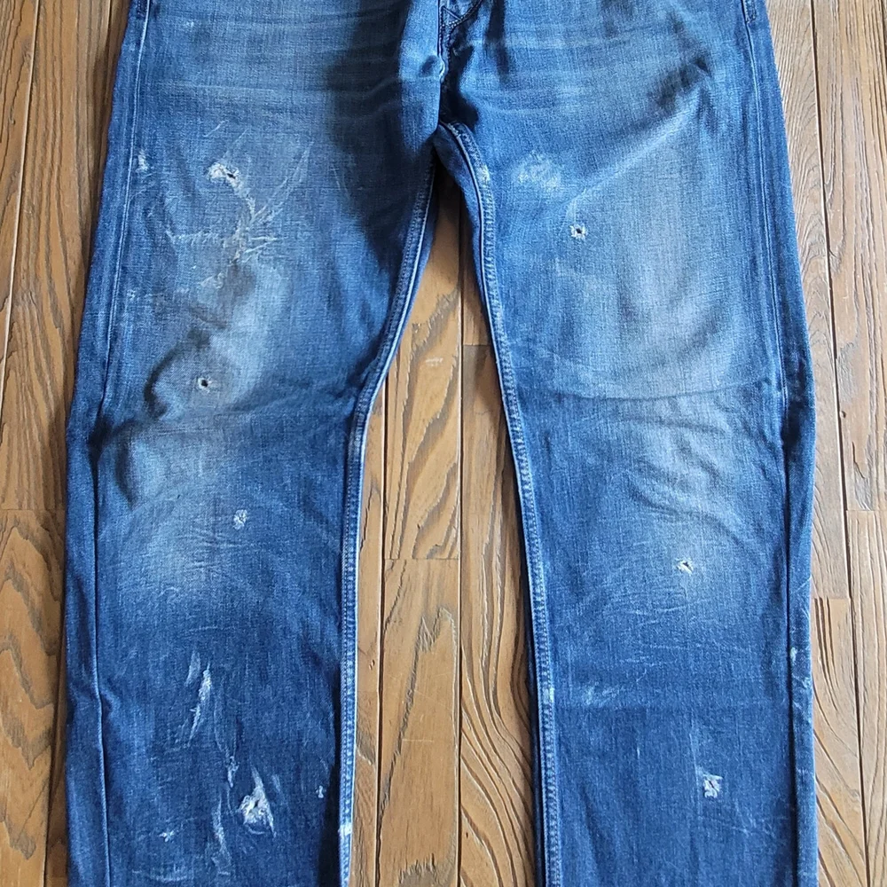Diesel Viker Men's Dark Blue Distressed Slim Jean - Picture 1 of 3